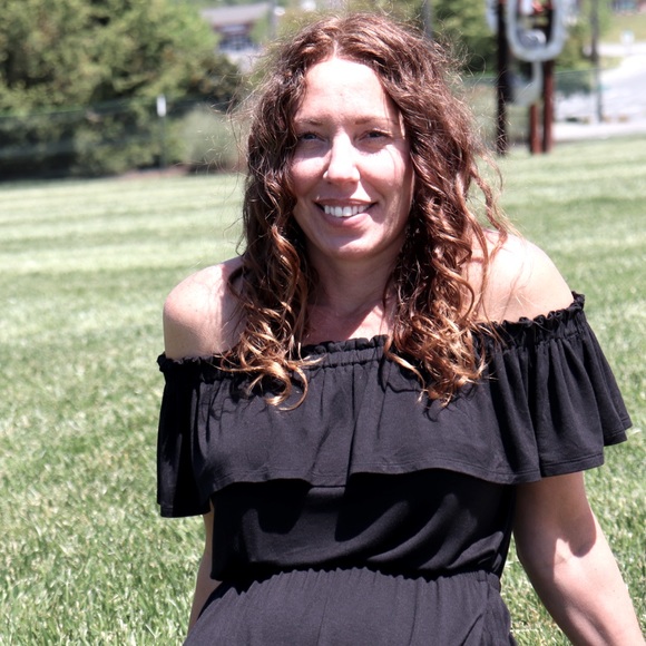 Meet your Posher, Tina - Picture 1 of 1